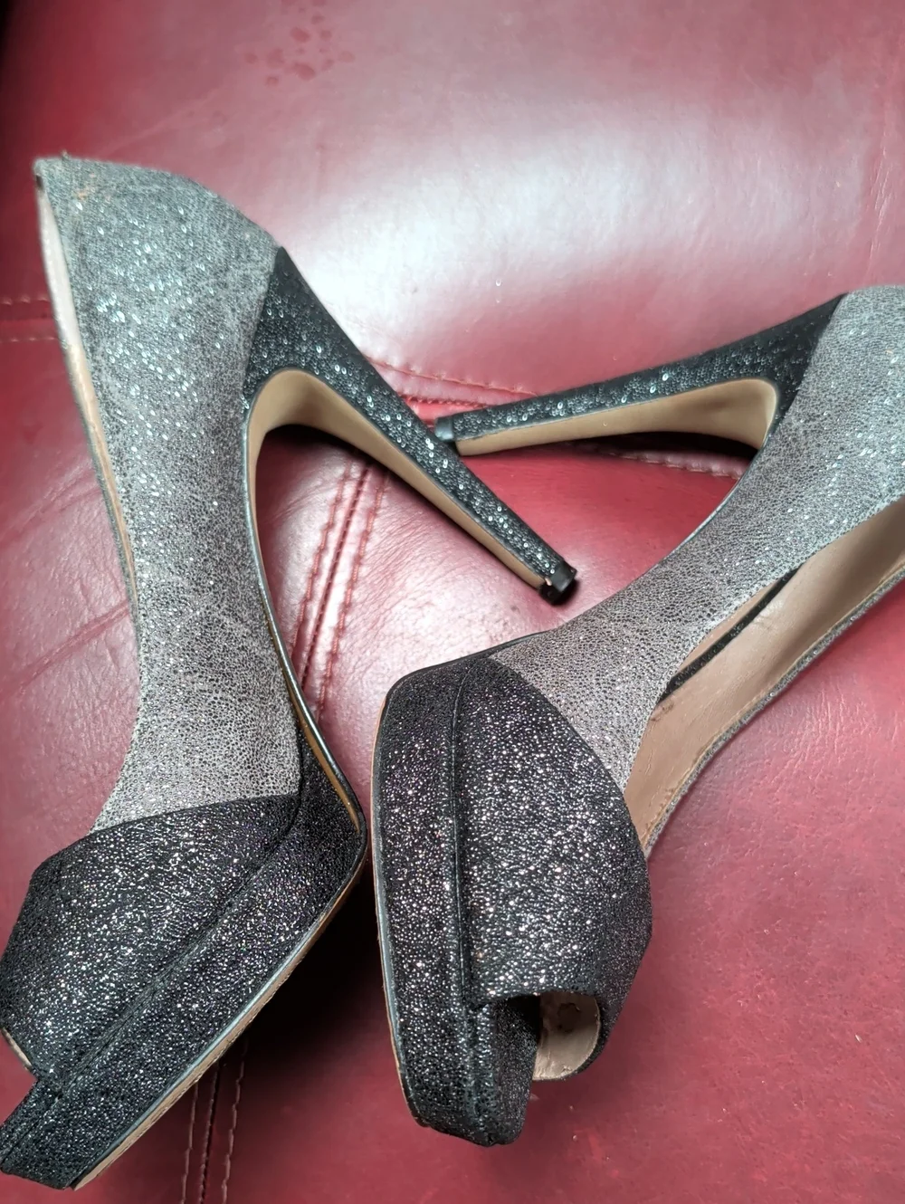 Vince Camuto Two-Tone Glitter Peep-Toe Pumps - Black & Sliver Size 6
